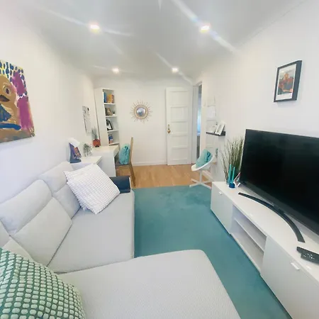 Serene 2-bedroom Flat With Garden View In Benfica
