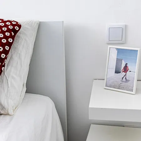 Serene 2-bedroom Flat With Garden View In Benfica *